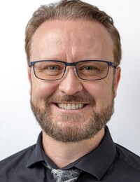 Royce Tucker null