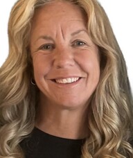 Book an Appointment with Stephanie Donahue for 2SLGBTQ+ Family Support Coaching