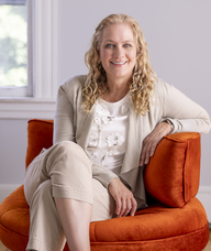 Book an Appointment with Lynn Rutledge for Psychotherapy