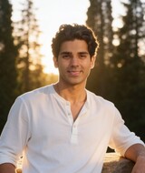 Book an Appointment with Daniel Elias at Calgary Institute of Counselling - North
