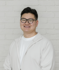 Book an Appointment with Vinci Leung for Registered Massage Therapy