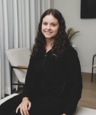 Book an Appointment with Julie Lessard for Chiropratique